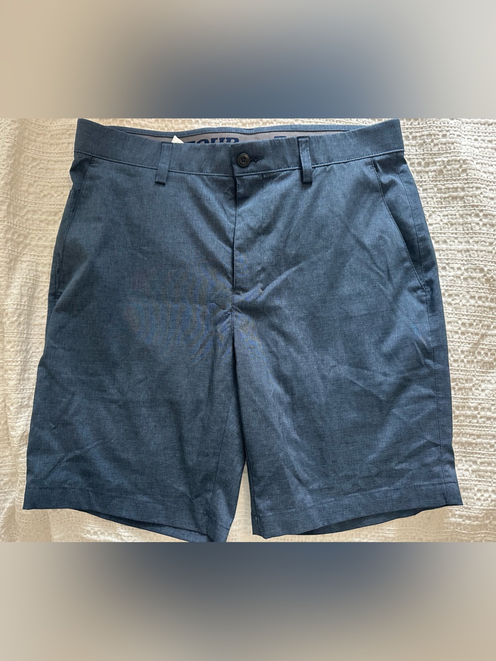 Men’s size 32 PGA Tour golf shorts blue